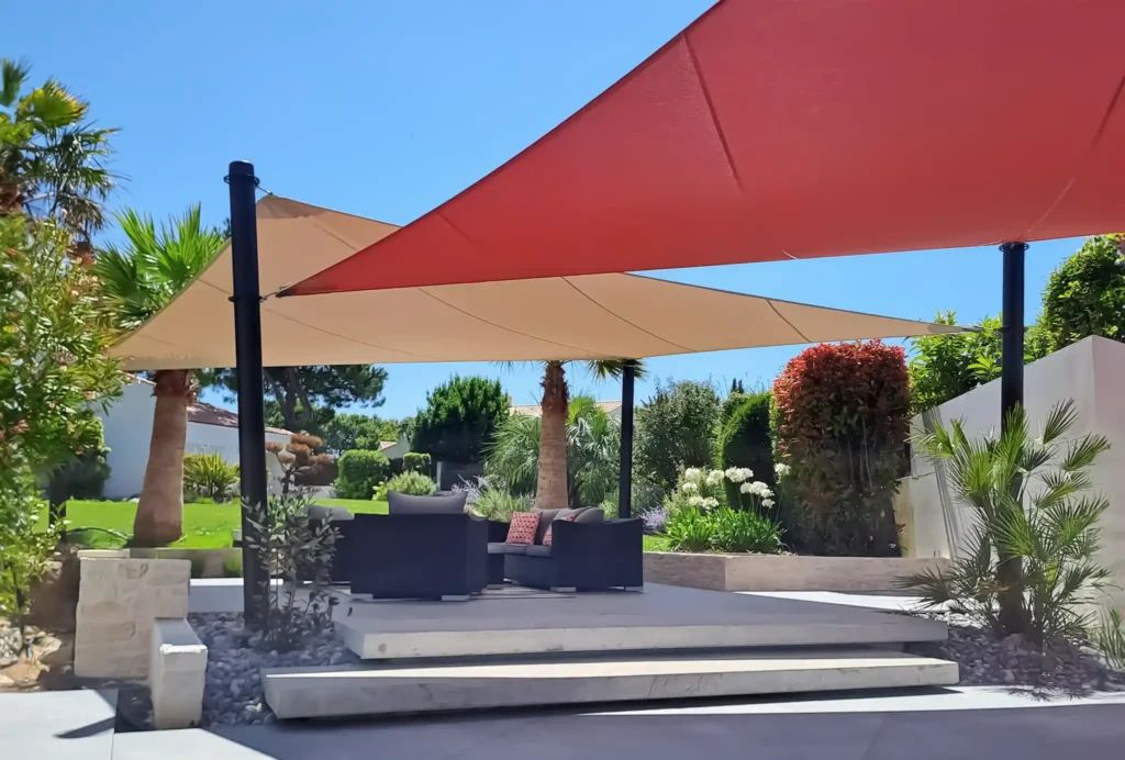 _Bloc-Voiles d'ombrage au dessus d'une terrasse copie