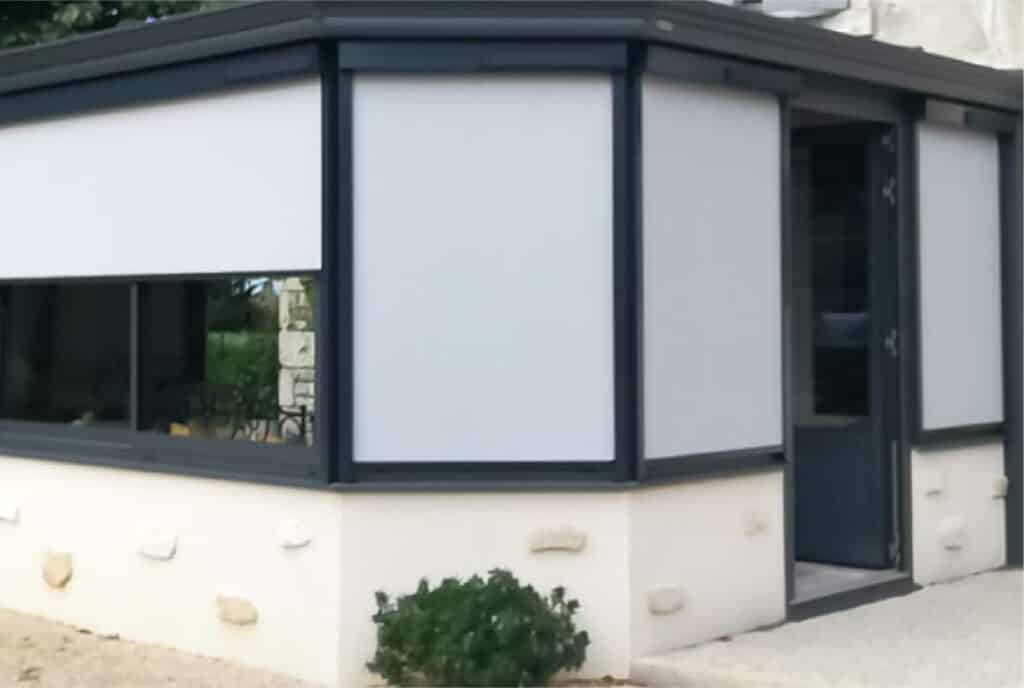 Store extérieur screen