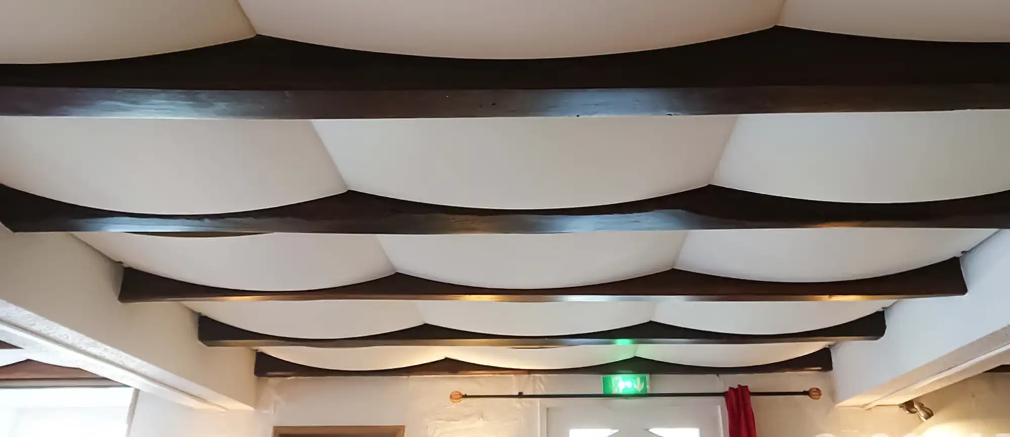 Velums acoustique salle de restaurant